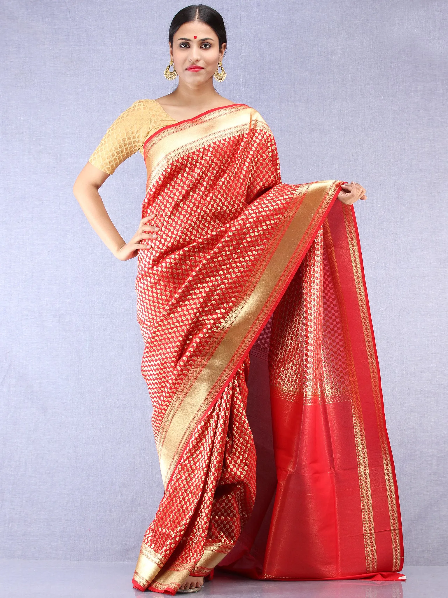 Banarasee Chanderi Silk Paisley Saree With Zari Border - Red & Gold - S031704349