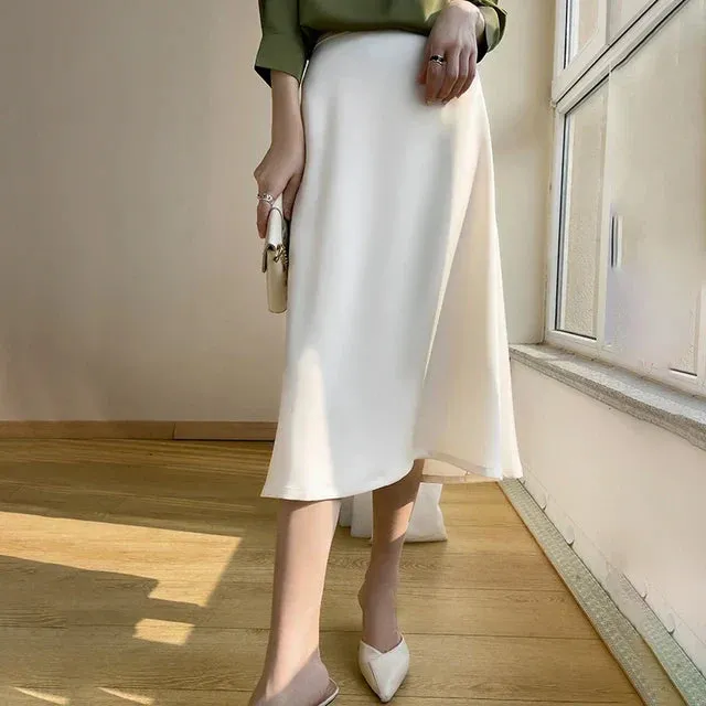 Brivelle – Elegante satijnen midirok