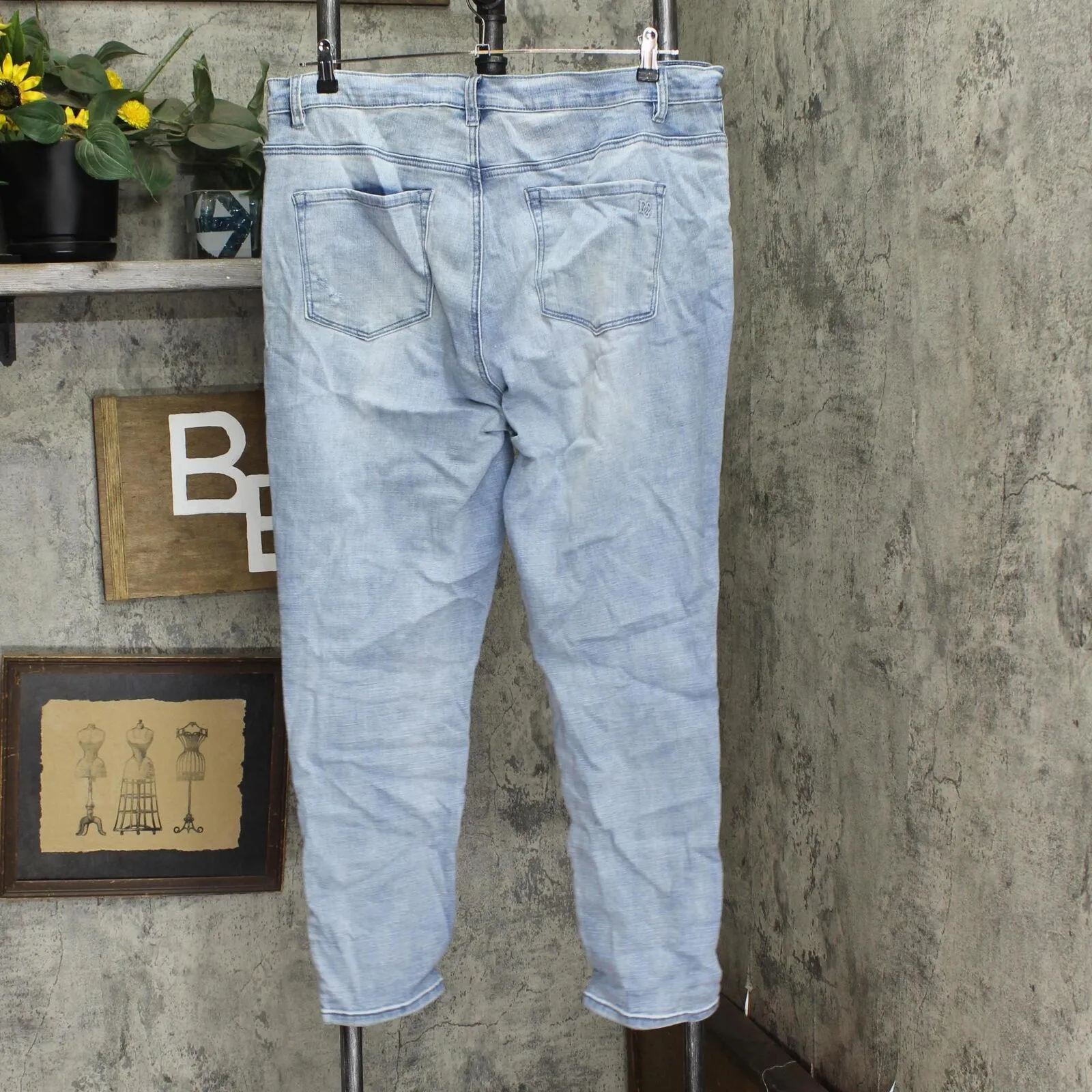DG2 Womens Virtual Stretch Destructed Skinny Jeans 696854 Chambray Blue 16W