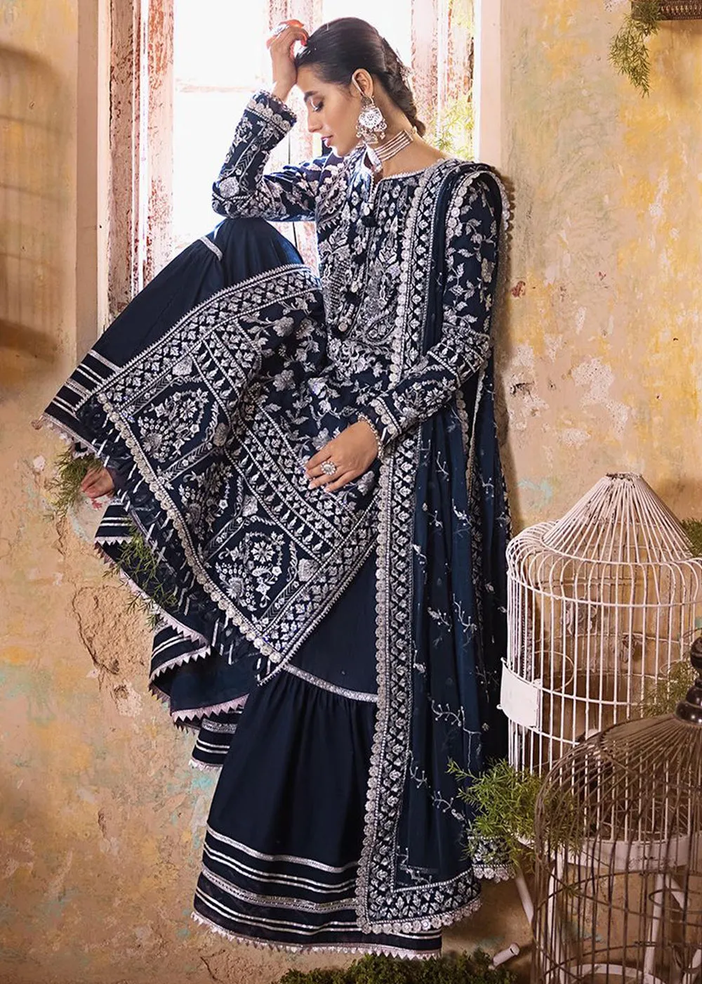 Eid Dress in Blue and White Lawn Kameez Salwar Style for Pakistani Party Wear