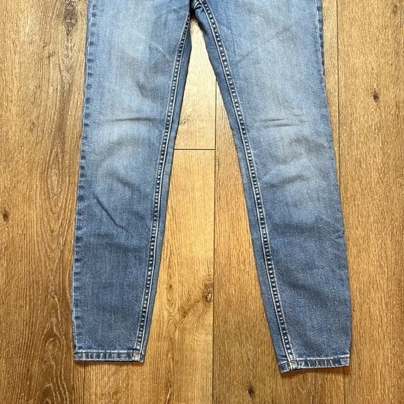 Everlane Mid Rise Skinny Jeans Size 26