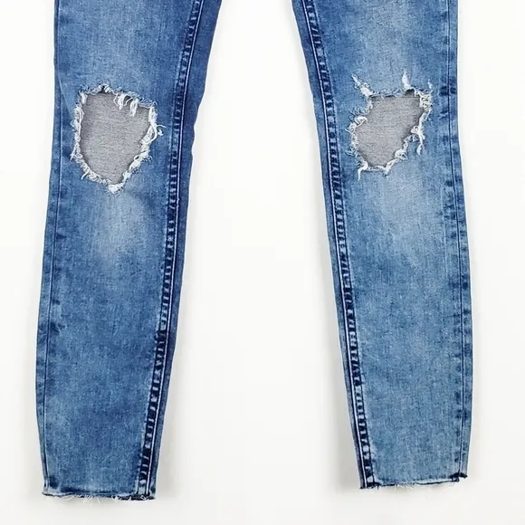 FREE PEOPLE high rise busted skinny jeans