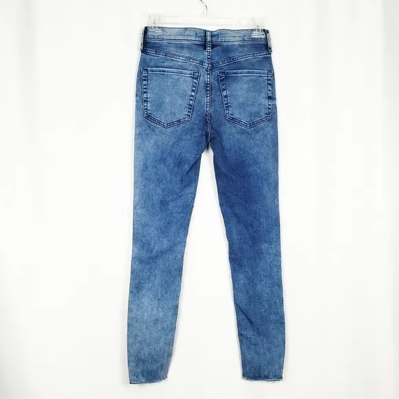 FREE PEOPLE high rise busted skinny jeans