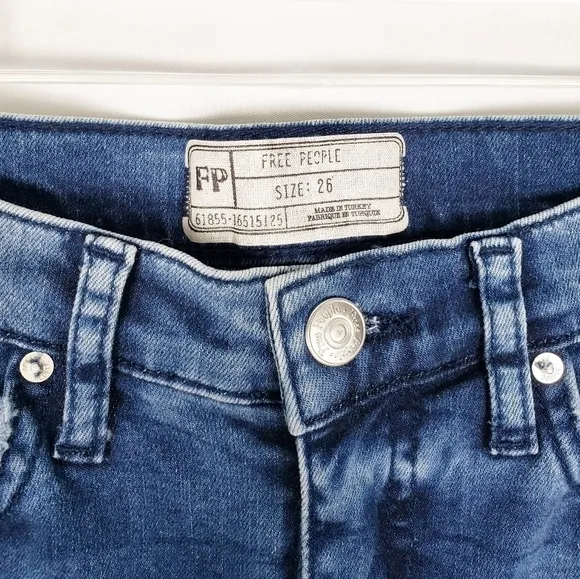 FREE PEOPLE high rise busted skinny jeans