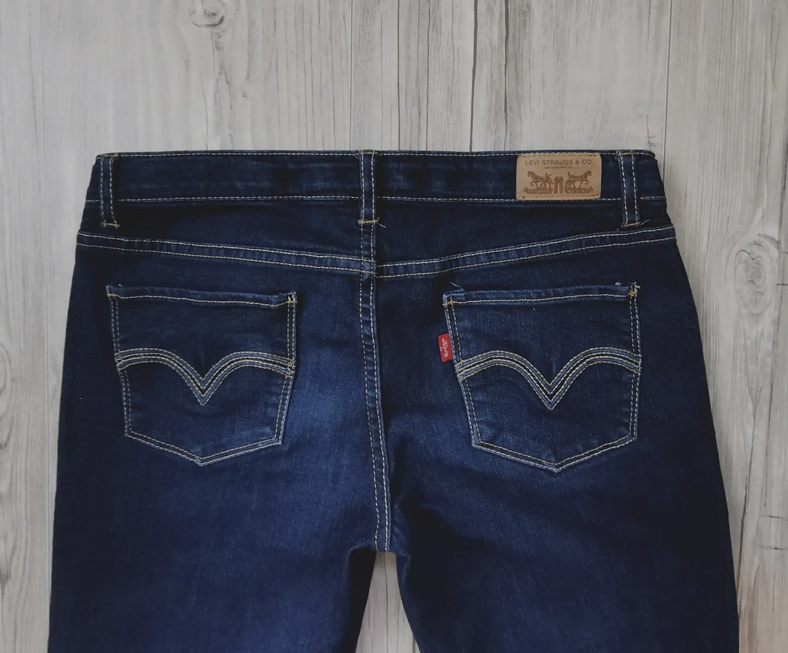 GIRL SIZE 16 YEARS - LEVI'S, Low-Rise Skinny Jeans, Dark Wash EUC B55