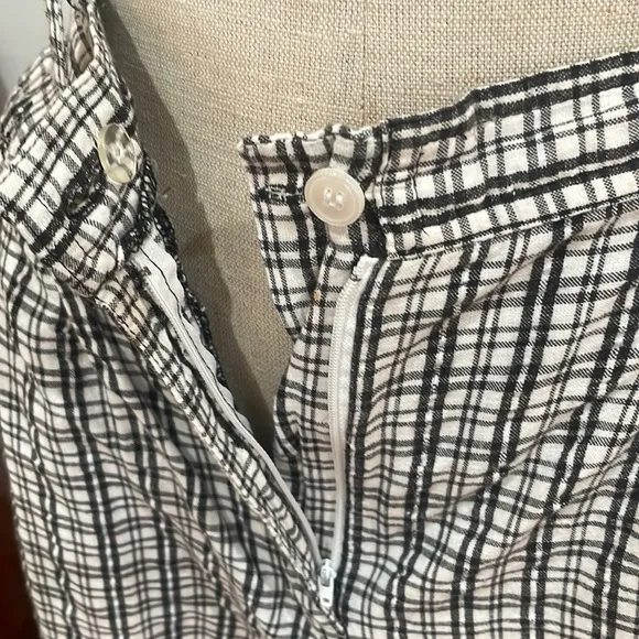 Karen Scott Bermuda shorts high waisted plaid 100% cotton black &amp; white size 8P