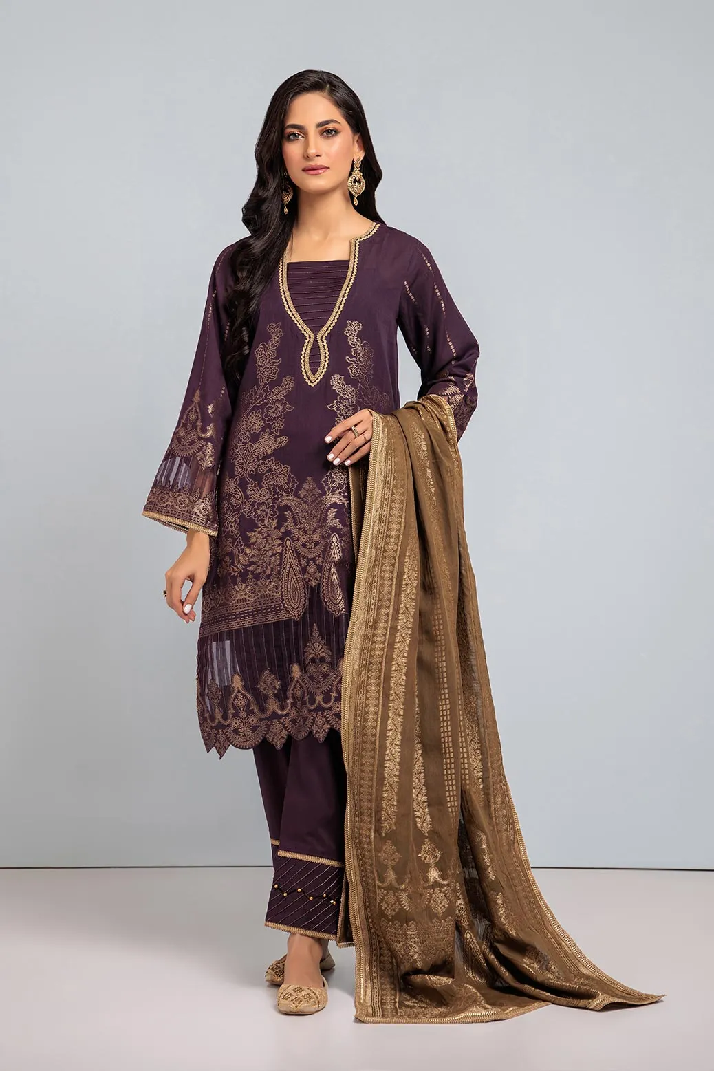 Magenta Pakistani Kameez Salwar Suit in Classical Jacquard Party Dress