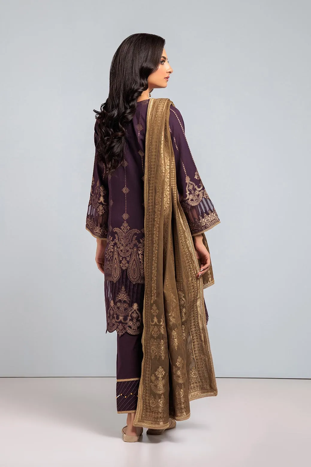 Magenta Pakistani Kameez Salwar Suit in Classical Jacquard Party Dress