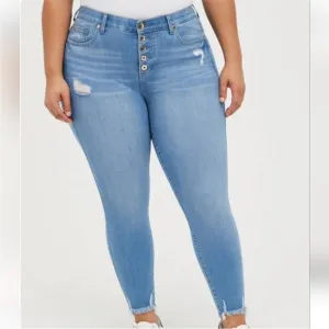 NWT Torrid Bombshell Skinny Jeans Size 24 Tall