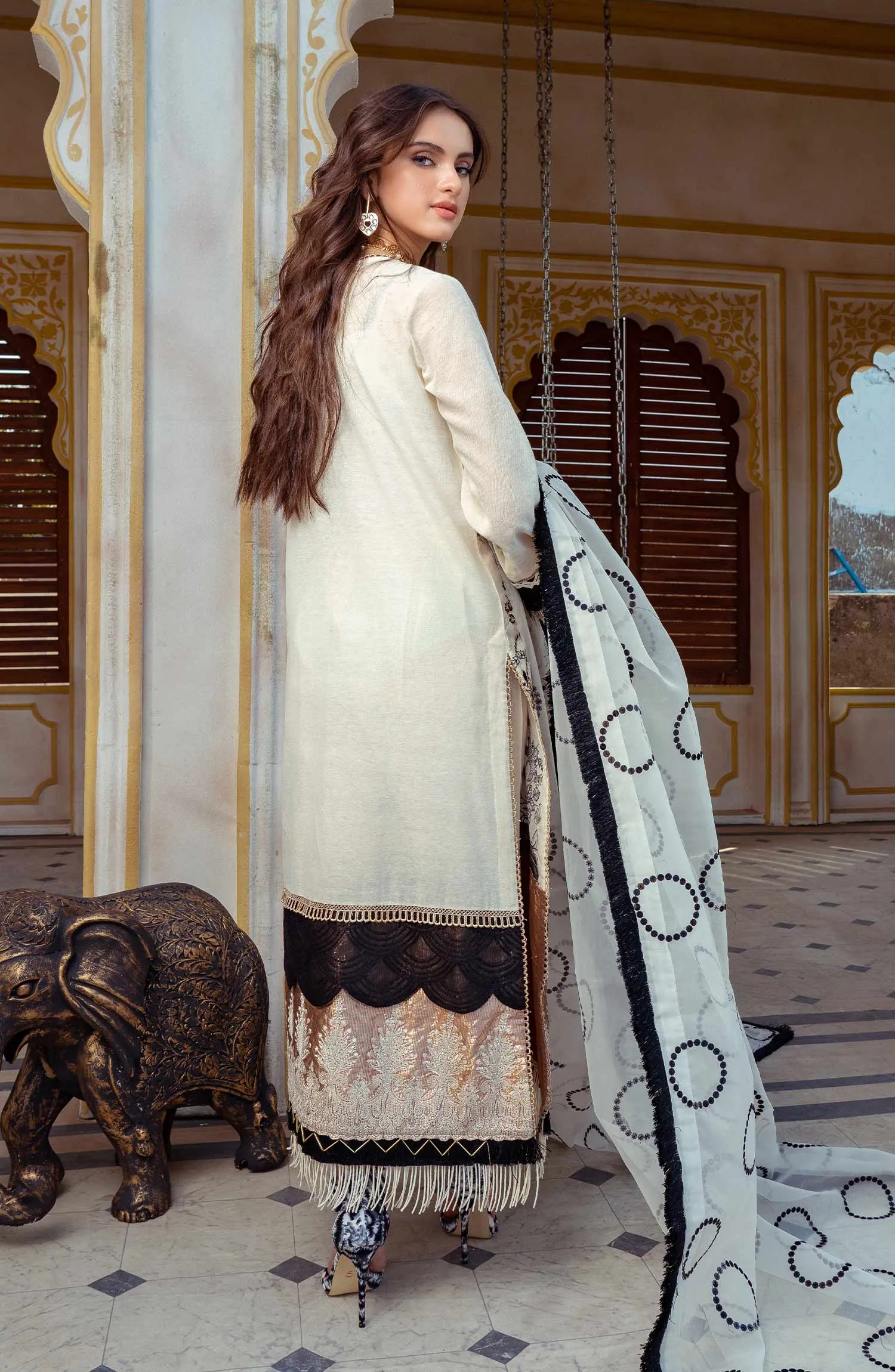 Pakistani Black and White Salwar Kameez and Dupatta