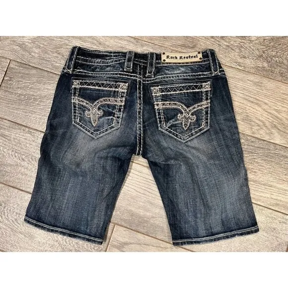 Rock Revival Denim Shorts Sherry Bermuda size 26 Distressed‎ Embellished Bling