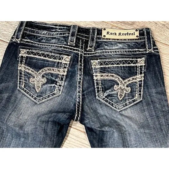 Rock Revival Denim Shorts Sherry Bermuda size 26 Distressed‎ Embellished Bling