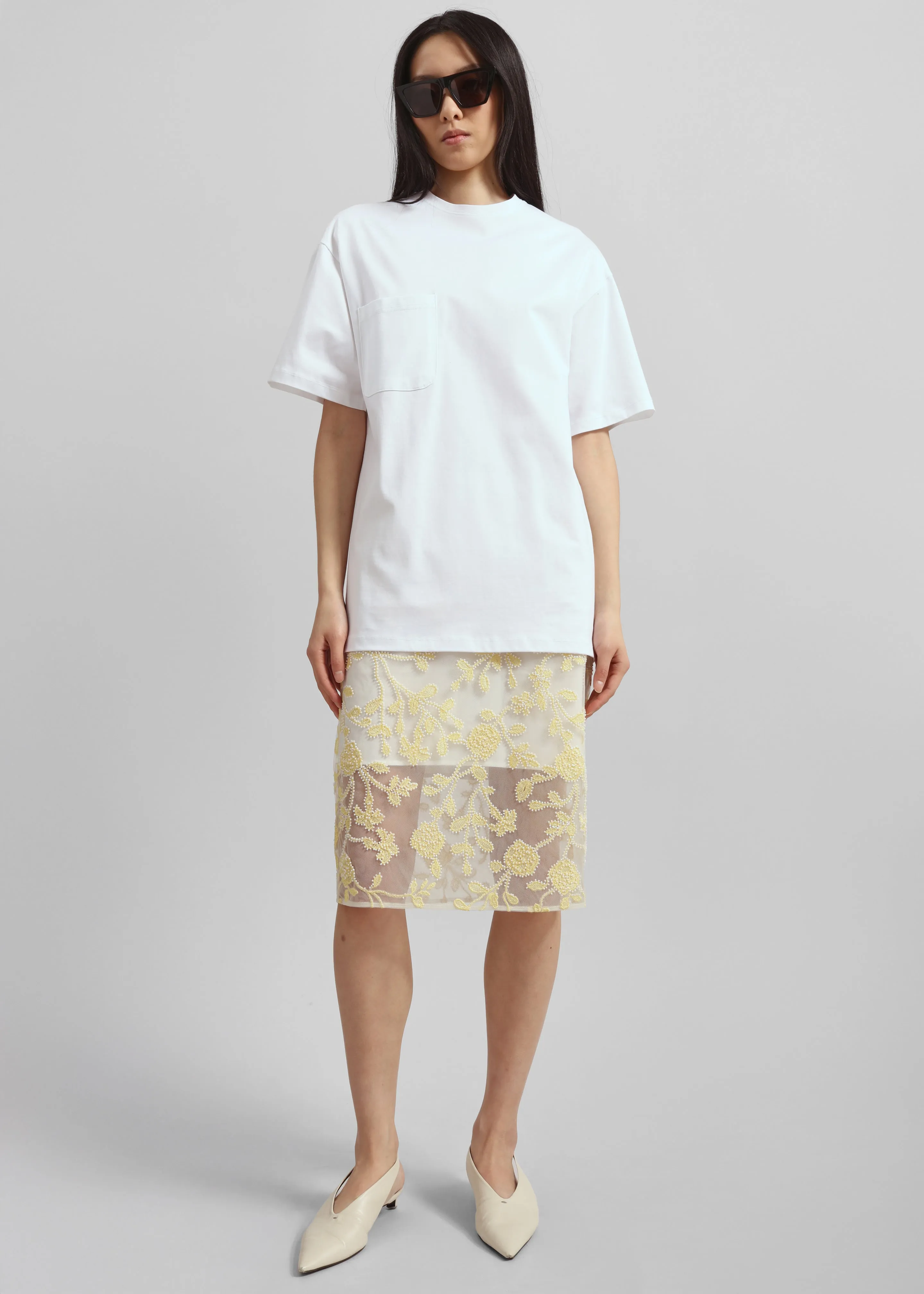 Rotate Flower Beads Pencil Skirt - Egret Comb