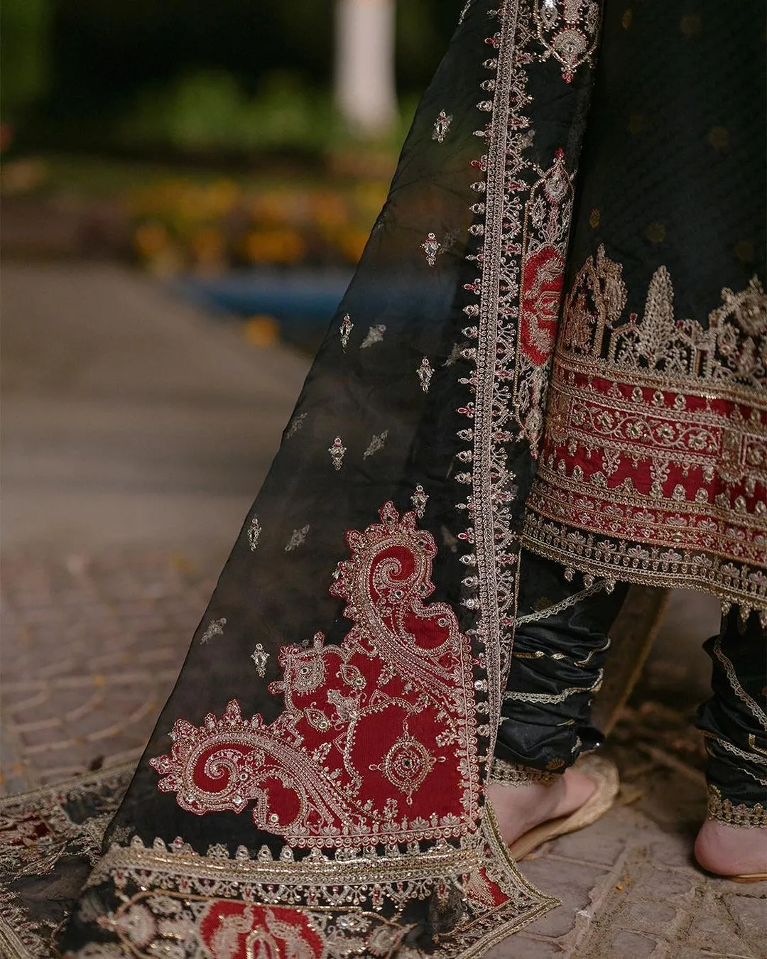 Royal Kameez Trouser Pakistani Black Dress for Wedding