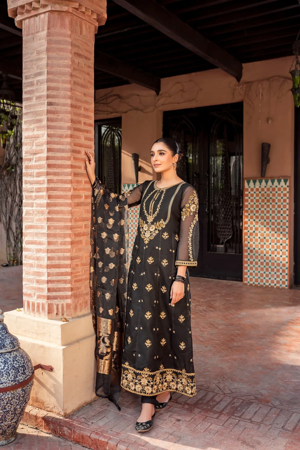 Royal Pakistani Black Dress in Pishwas Frock Style
