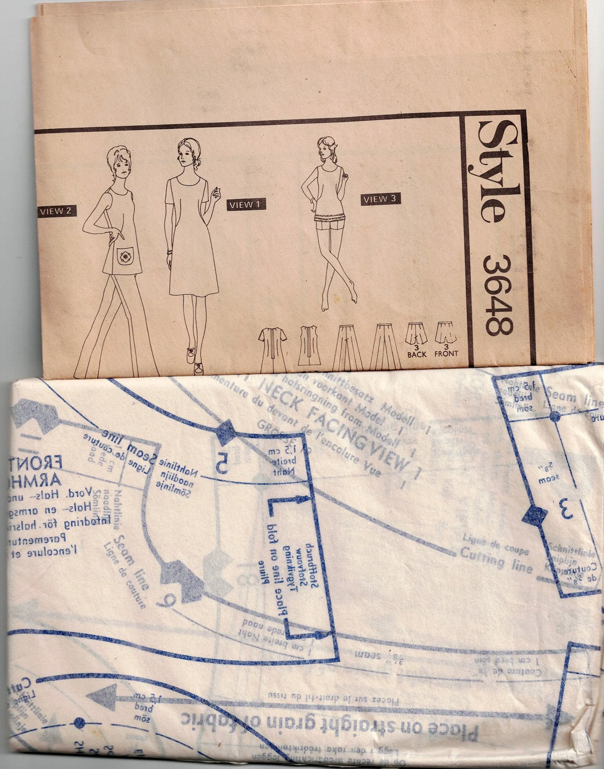 Style 3648 Womens Half Sized Dress Tunic Pants & Shorts 1970s Vintage Sewing Pattern Bust 35 inches UNCUT Factory Folded