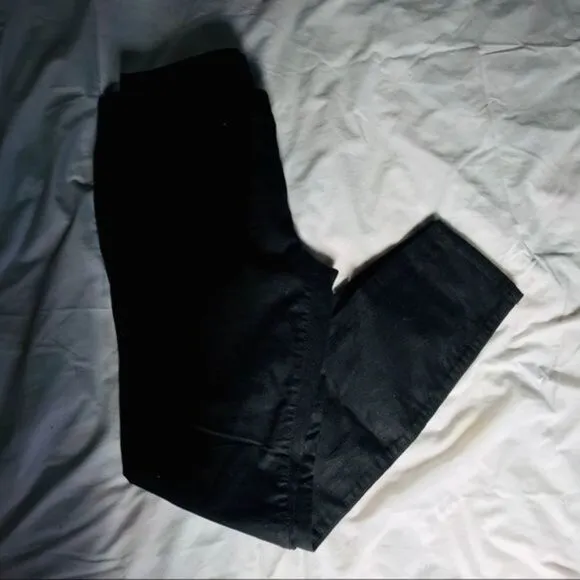 Tommy Hilfiger • Black Skinny Jeans