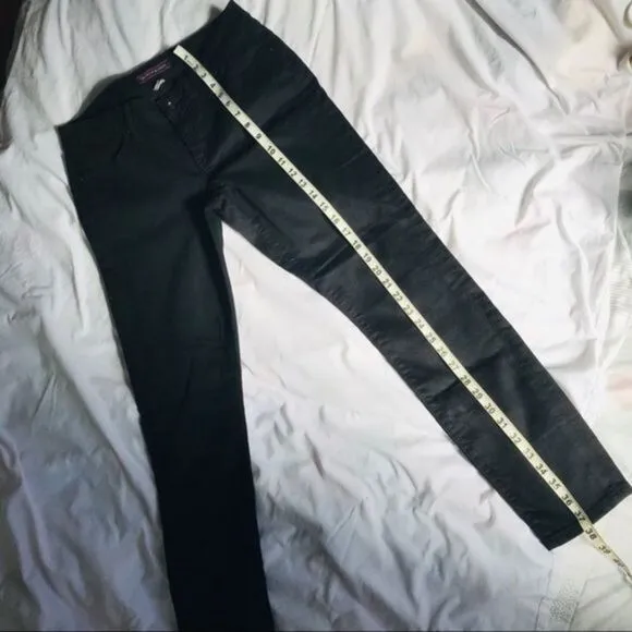 Tommy Hilfiger • Black Skinny Jeans