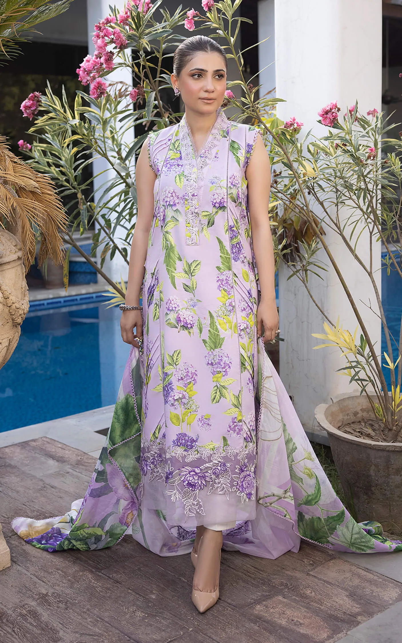 Traditional Pakistani Salwar Kameez Lavender Shade Salwar Suit