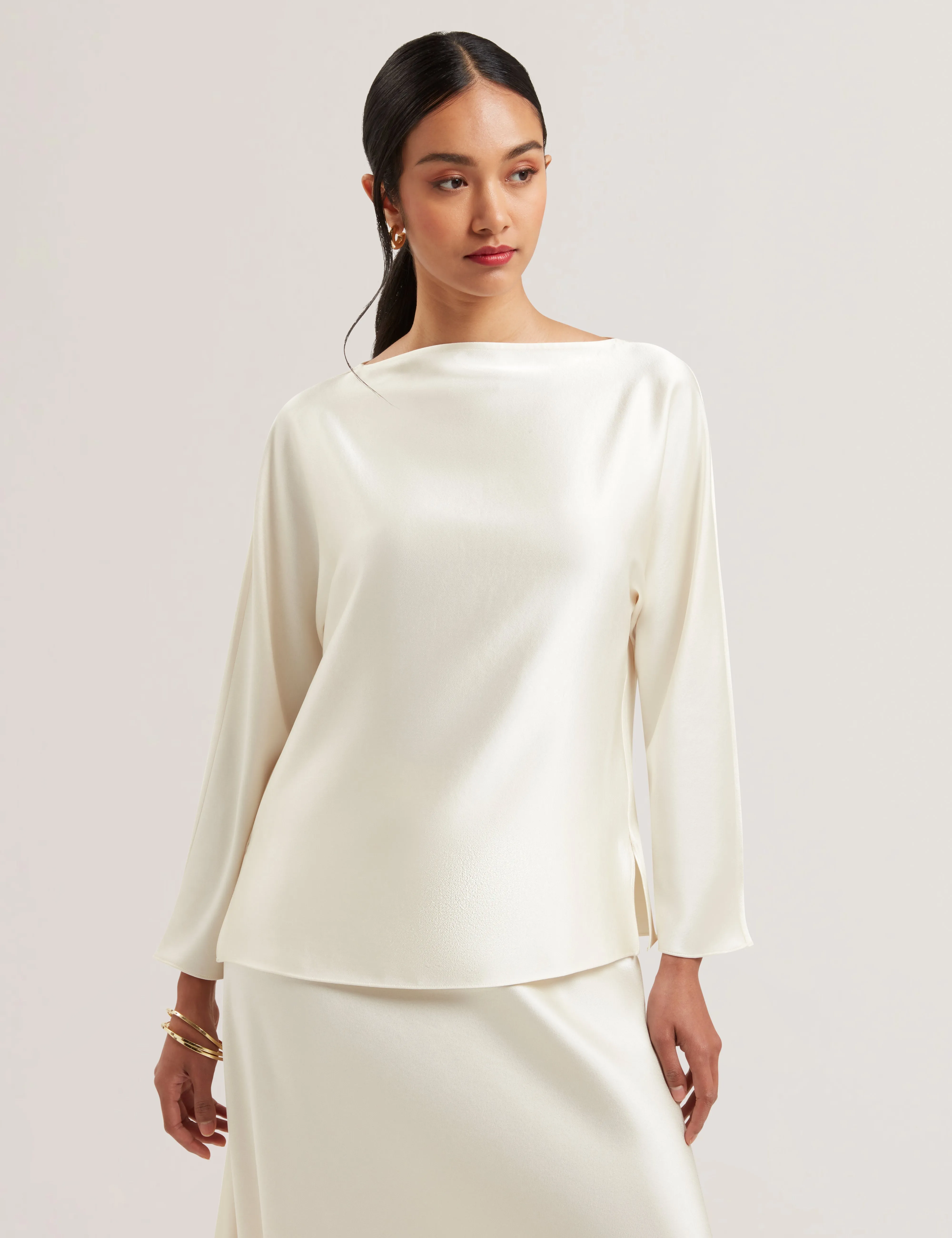 Vouga Slash Neck Satin Top Ivory