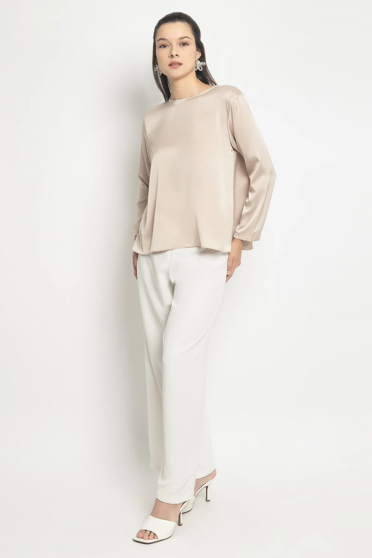 Yara Long Sleeves Inner Top in Nude